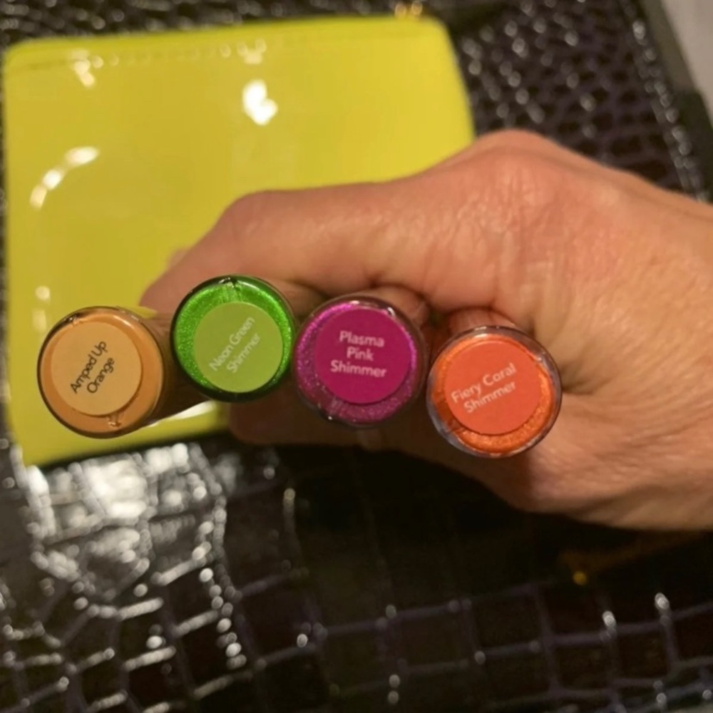 Color Surge ShadowSense Collection - Picture 2 of 8